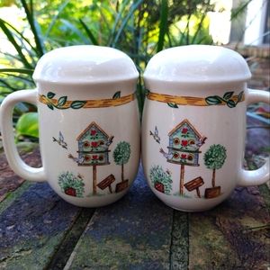 Thompson pottery Birdhouse salt and pepper
